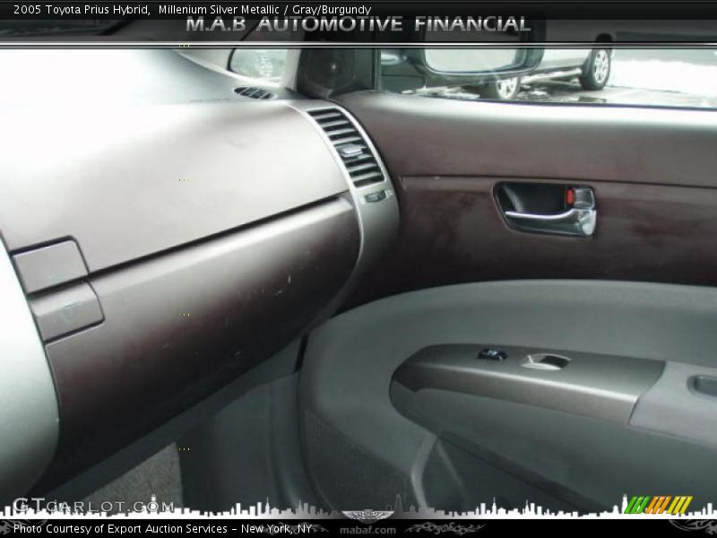 Millenium Silver Metallic / Gray/Burgundy 2005 Toyota Prius Hybrid