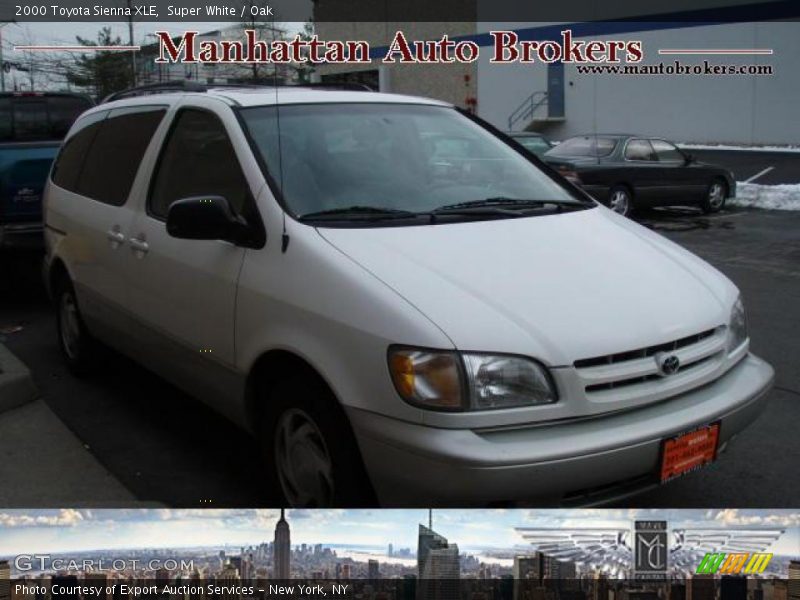 Super White / Oak 2000 Toyota Sienna XLE
