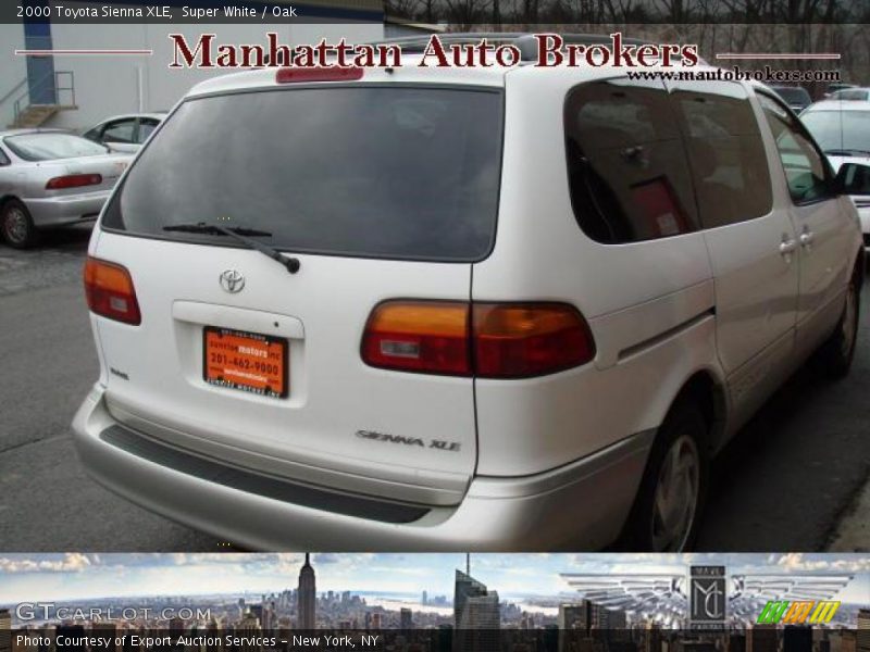 Super White / Oak 2000 Toyota Sienna XLE