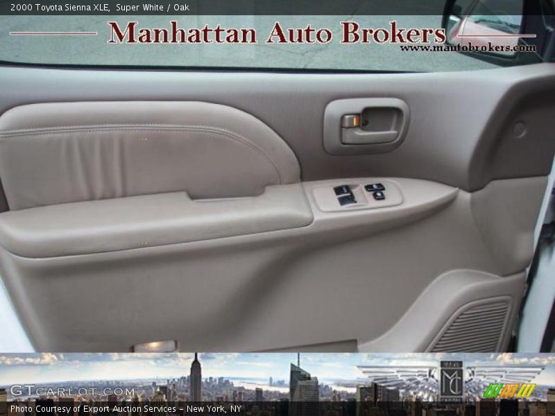 Super White / Oak 2000 Toyota Sienna XLE