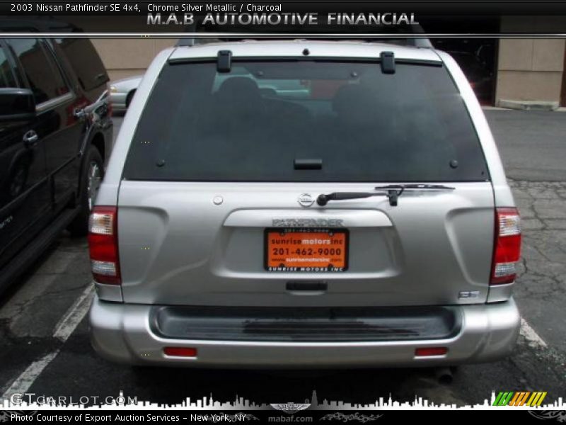 Chrome Silver Metallic / Charcoal 2003 Nissan Pathfinder SE 4x4