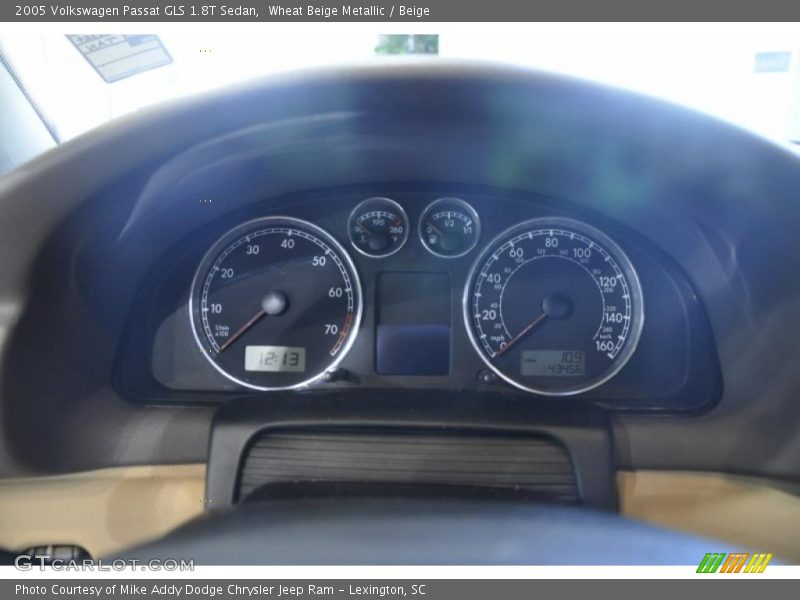 Wheat Beige Metallic / Beige 2005 Volkswagen Passat GLS 1.8T Sedan