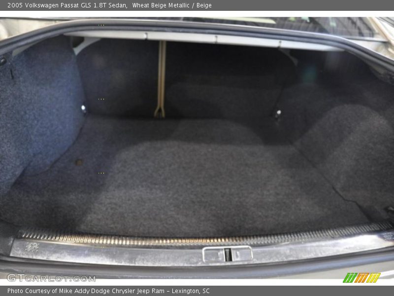 Wheat Beige Metallic / Beige 2005 Volkswagen Passat GLS 1.8T Sedan