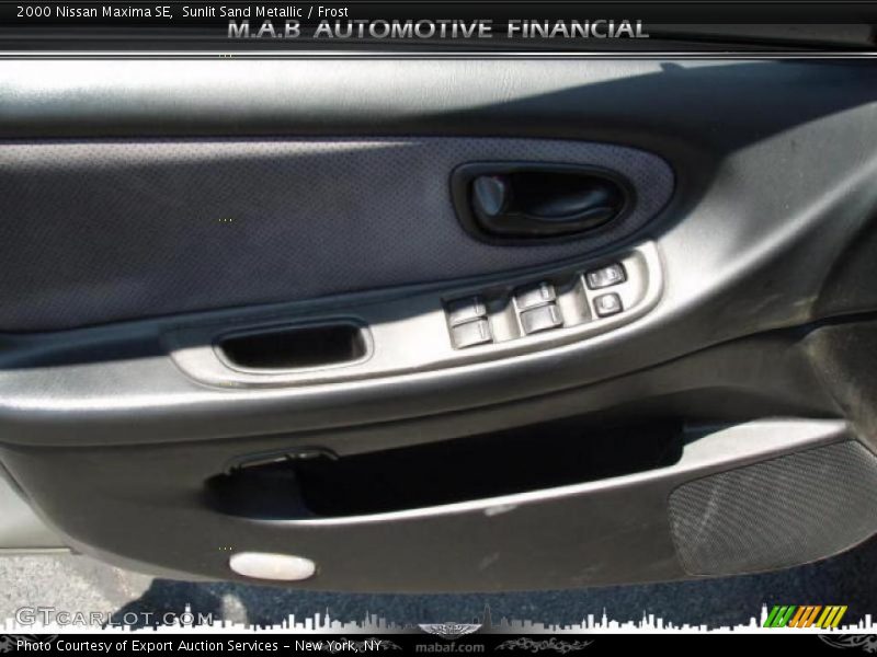 Sunlit Sand Metallic / Frost 2000 Nissan Maxima SE