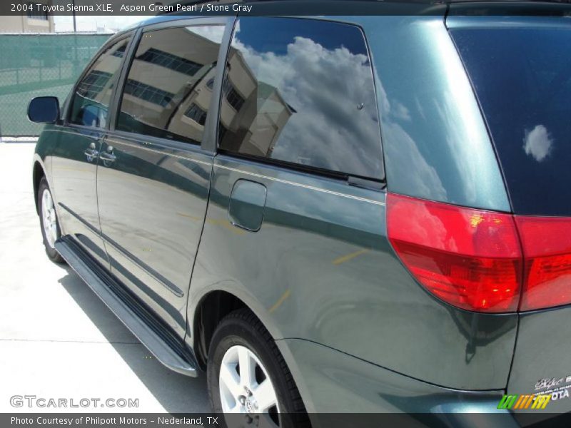 Aspen Green Pearl / Stone Gray 2004 Toyota Sienna XLE