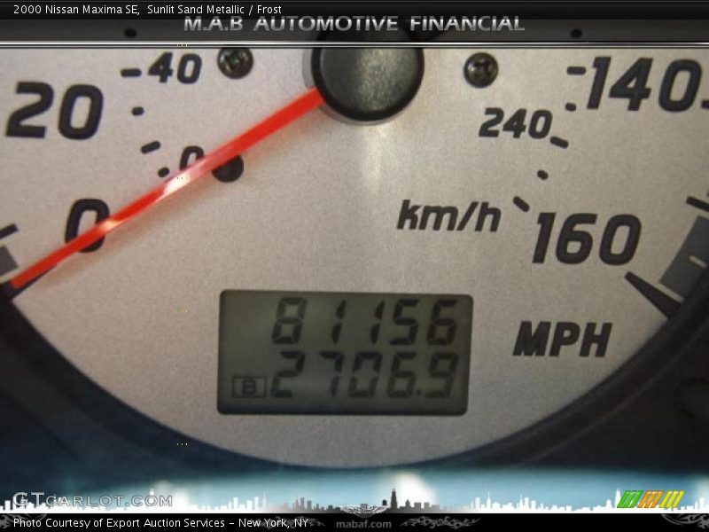 Sunlit Sand Metallic / Frost 2000 Nissan Maxima SE