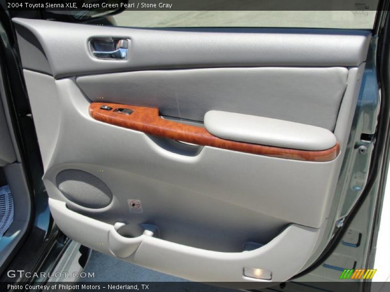 Aspen Green Pearl / Stone Gray 2004 Toyota Sienna XLE