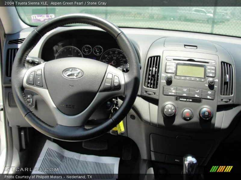Aspen Green Pearl / Stone Gray 2004 Toyota Sienna XLE