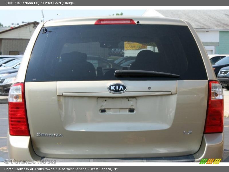 Sunset Gold / Beige 2006 Kia Sedona LX