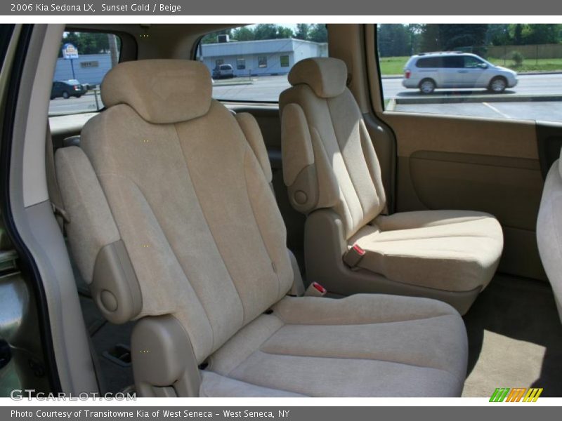 Sunset Gold / Beige 2006 Kia Sedona LX