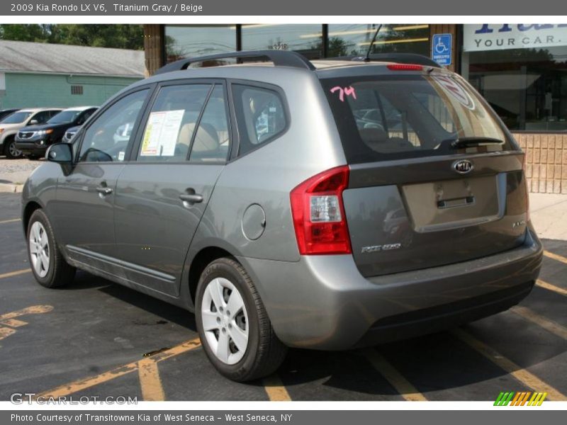 Titanium Gray / Beige 2009 Kia Rondo LX V6