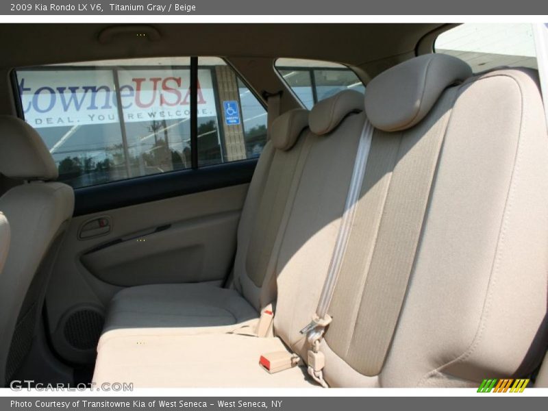 Titanium Gray / Beige 2009 Kia Rondo LX V6