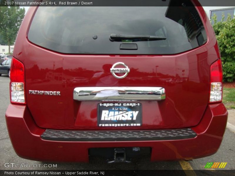 Red Brawn / Desert 2007 Nissan Pathfinder S 4x4