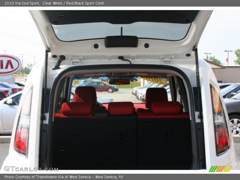Clear White / Red/Black Sport Cloth 2010 Kia Soul Sport