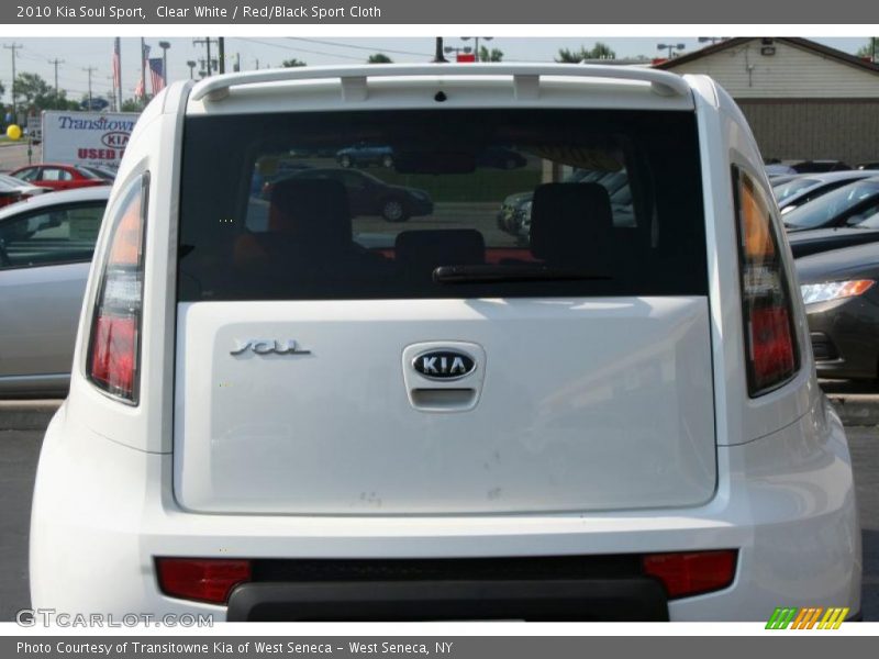 Clear White / Red/Black Sport Cloth 2010 Kia Soul Sport