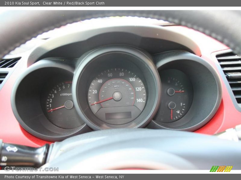 Clear White / Red/Black Sport Cloth 2010 Kia Soul Sport