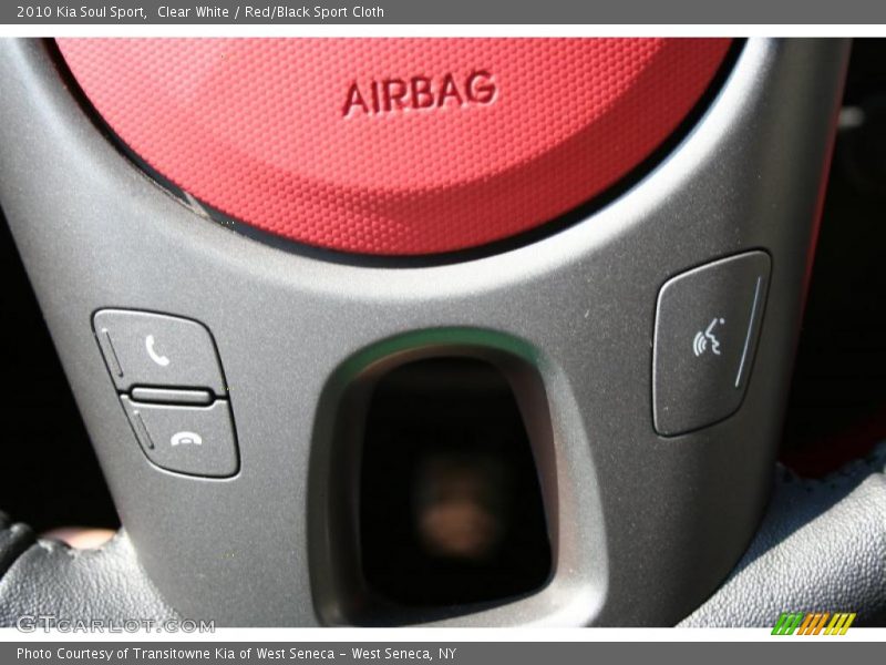 Clear White / Red/Black Sport Cloth 2010 Kia Soul Sport