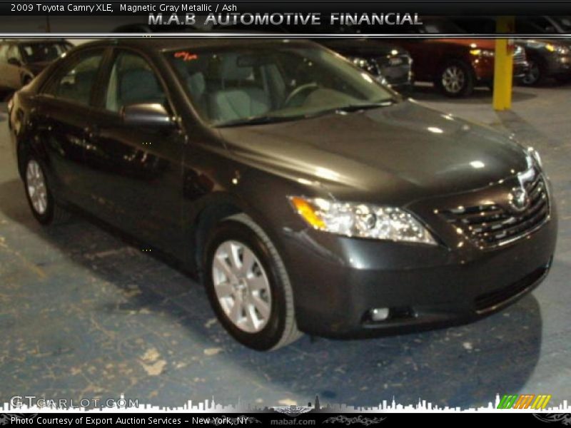 Magnetic Gray Metallic / Ash 2009 Toyota Camry XLE