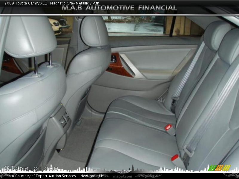 Magnetic Gray Metallic / Ash 2009 Toyota Camry XLE