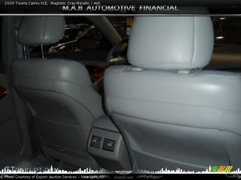Magnetic Gray Metallic / Ash 2009 Toyota Camry XLE