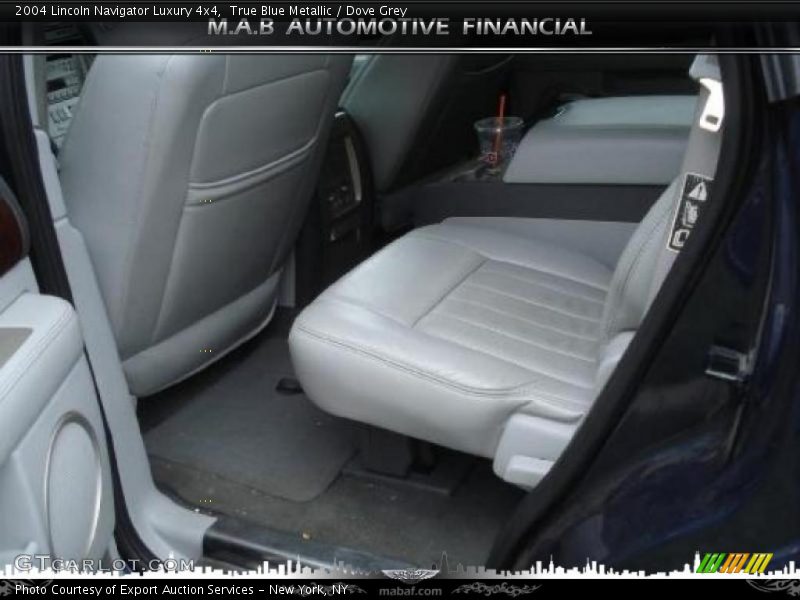 True Blue Metallic / Dove Grey 2004 Lincoln Navigator Luxury 4x4
