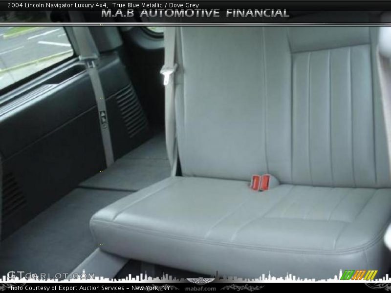True Blue Metallic / Dove Grey 2004 Lincoln Navigator Luxury 4x4