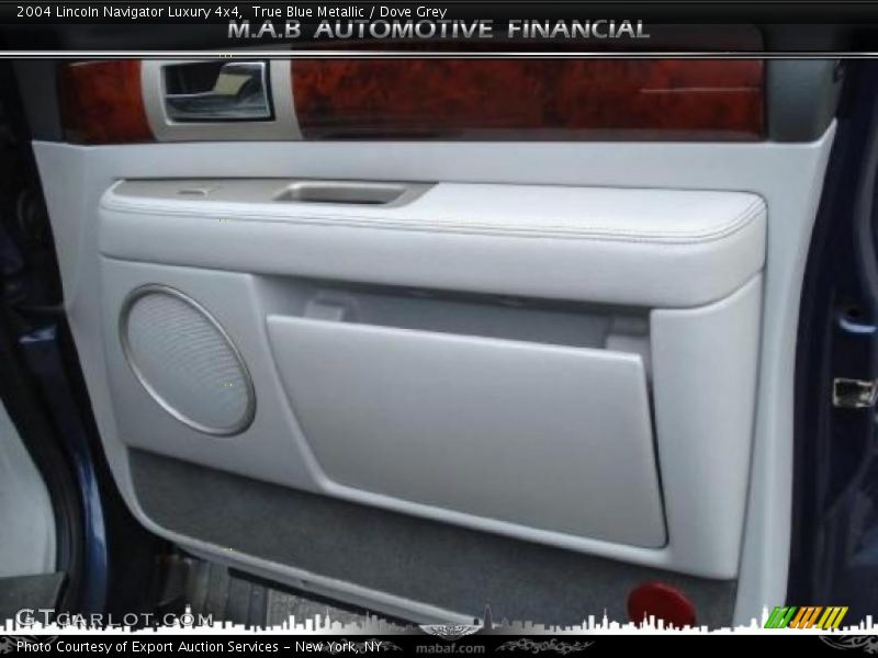 True Blue Metallic / Dove Grey 2004 Lincoln Navigator Luxury 4x4