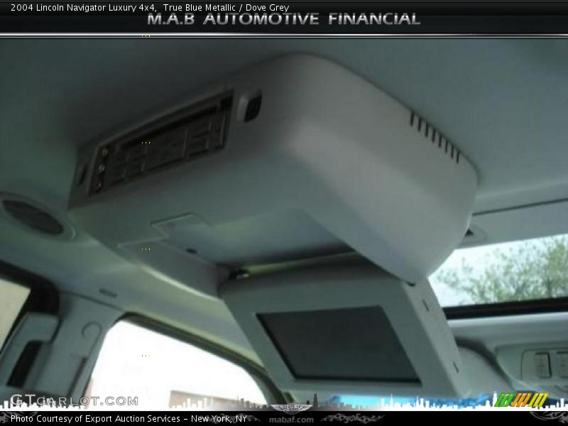 True Blue Metallic / Dove Grey 2004 Lincoln Navigator Luxury 4x4