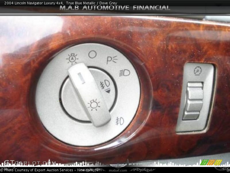True Blue Metallic / Dove Grey 2004 Lincoln Navigator Luxury 4x4