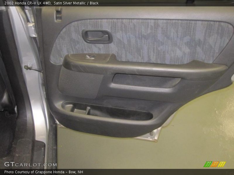 Satin Silver Metallic / Black 2002 Honda CR-V LX 4WD