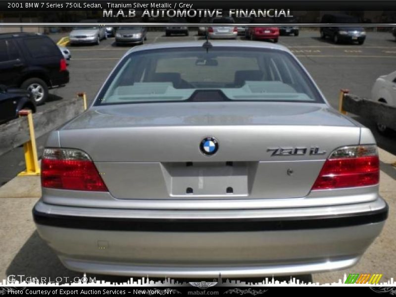 Titanium Silver Metallic / Grey 2001 BMW 7 Series 750iL Sedan