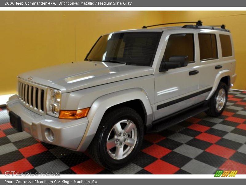 Bright Silver Metallic / Medium Slate Gray 2006 Jeep Commander 4x4