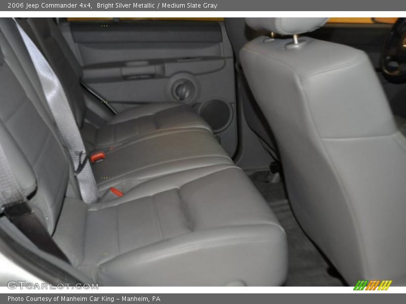 Bright Silver Metallic / Medium Slate Gray 2006 Jeep Commander 4x4
