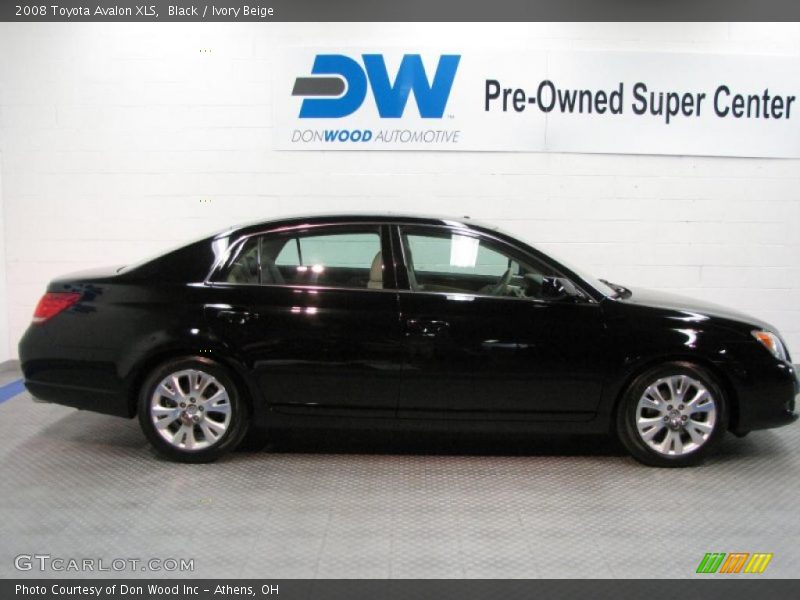 Black / Ivory Beige 2008 Toyota Avalon XLS
