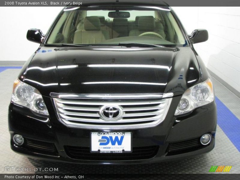 Black / Ivory Beige 2008 Toyota Avalon XLS