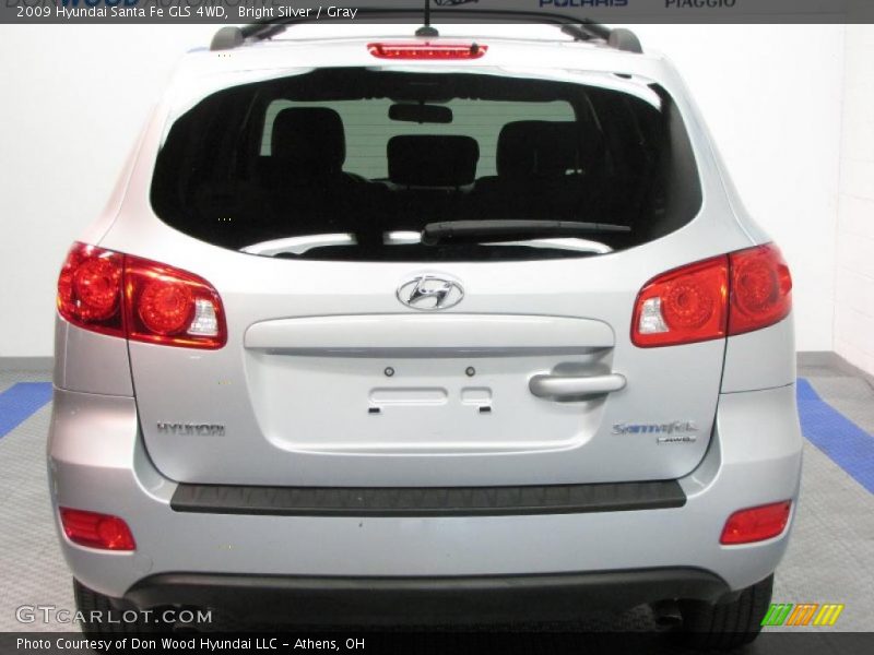 Bright Silver / Gray 2009 Hyundai Santa Fe GLS 4WD