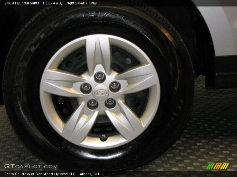 Bright Silver / Gray 2009 Hyundai Santa Fe GLS 4WD