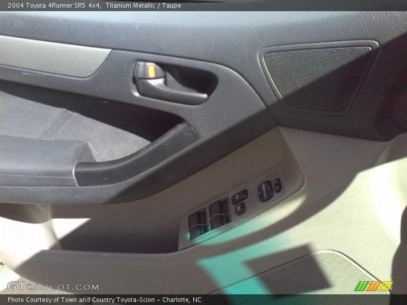 Titanium Metallic / Taupe 2004 Toyota 4Runner SR5 4x4