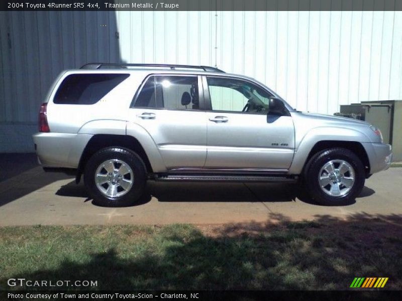 Titanium Metallic / Taupe 2004 Toyota 4Runner SR5 4x4