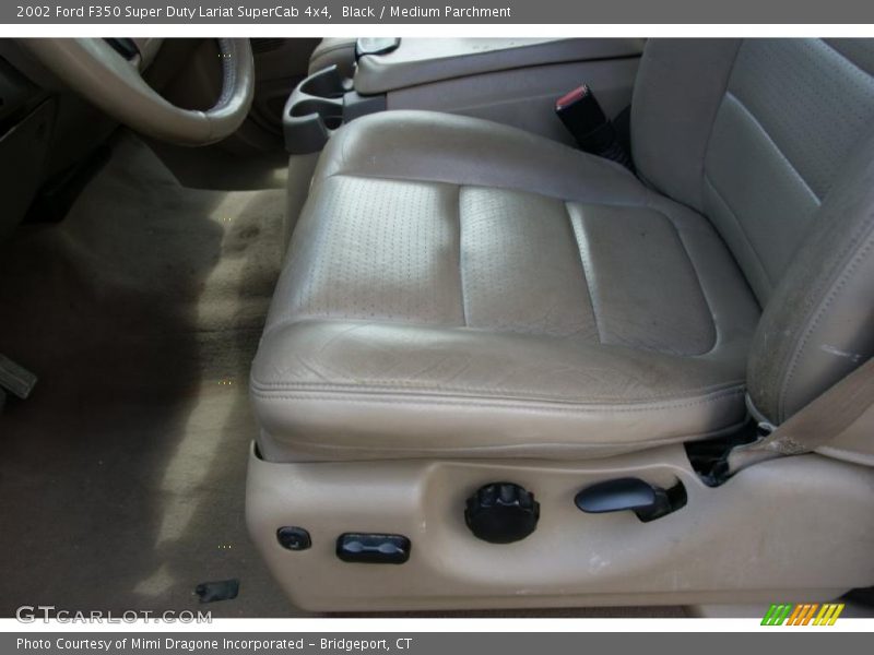 Black / Medium Parchment 2002 Ford F350 Super Duty Lariat SuperCab 4x4