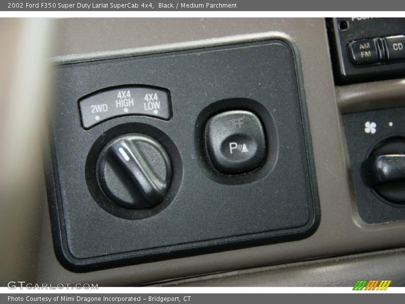 Black / Medium Parchment 2002 Ford F350 Super Duty Lariat SuperCab 4x4