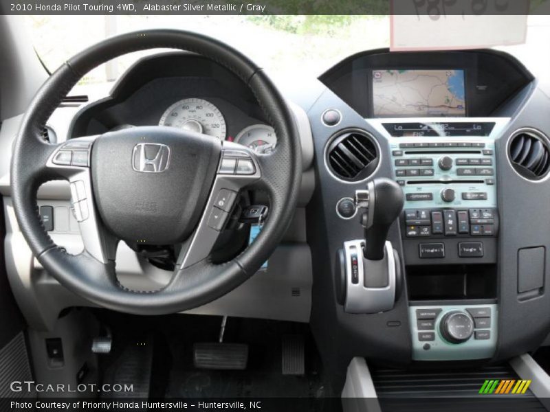 Controls of 2010 Pilot Touring 4WD