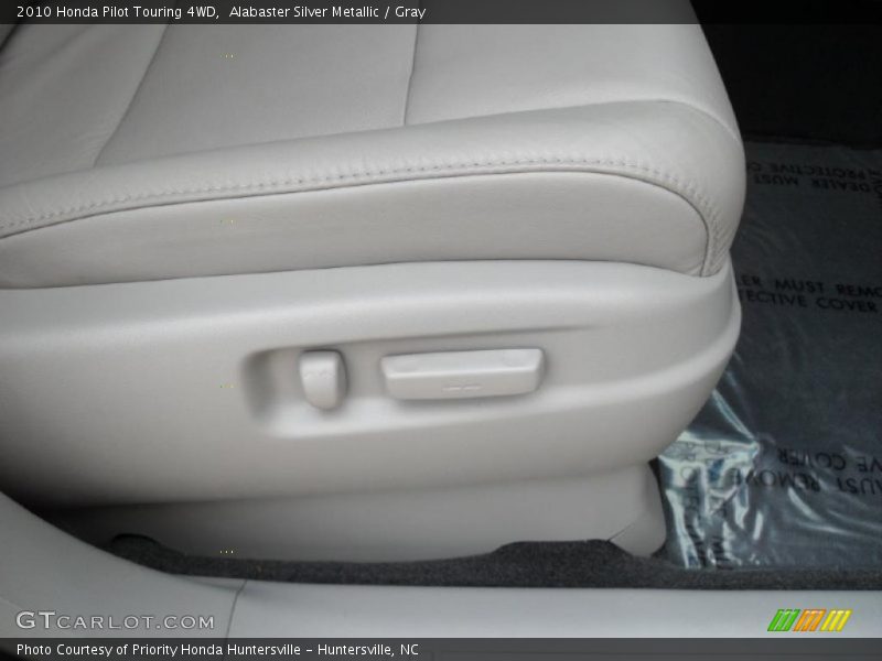 Alabaster Silver Metallic / Gray 2010 Honda Pilot Touring 4WD
