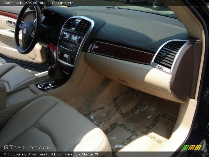 Blue Chip / Cashmere 2007 Cadillac SRX V6