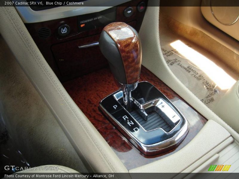 Blue Chip / Cashmere 2007 Cadillac SRX V6