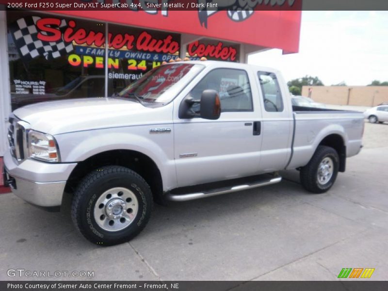 Silver Metallic / Dark Flint 2006 Ford F250 Super Duty XLT SuperCab 4x4