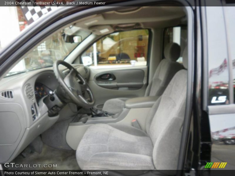 Black / Medium Pewter 2004 Chevrolet TrailBlazer LS 4x4