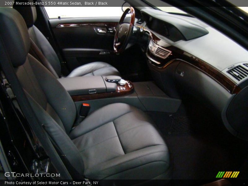 Black / Black 2007 Mercedes-Benz S 550 4Matic Sedan