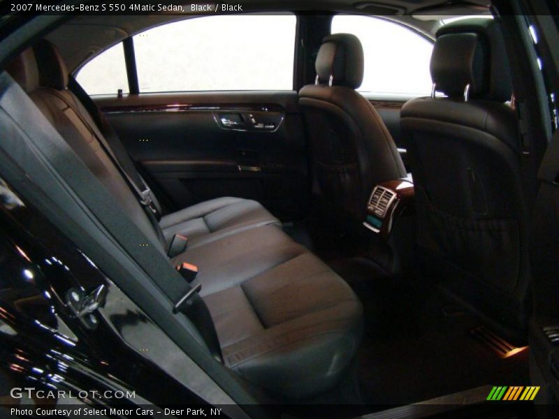 Black / Black 2007 Mercedes-Benz S 550 4Matic Sedan