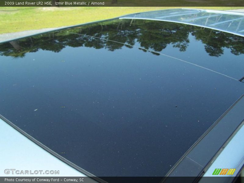 Izmir Blue Metallic / Almond 2009 Land Rover LR2 HSE